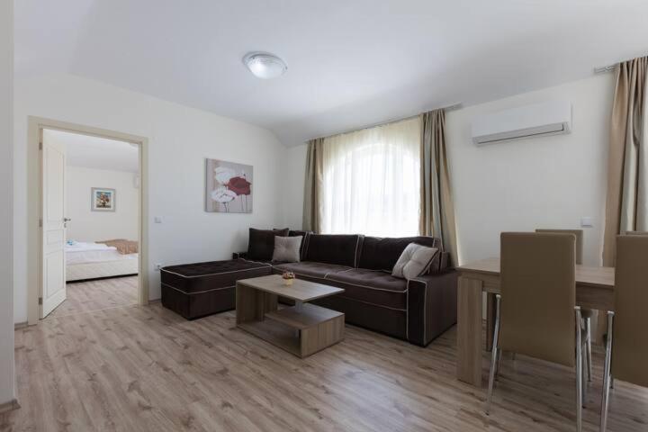 Zevs Residence Νεσέμπαρ Εξωτερικό φωτογραφία